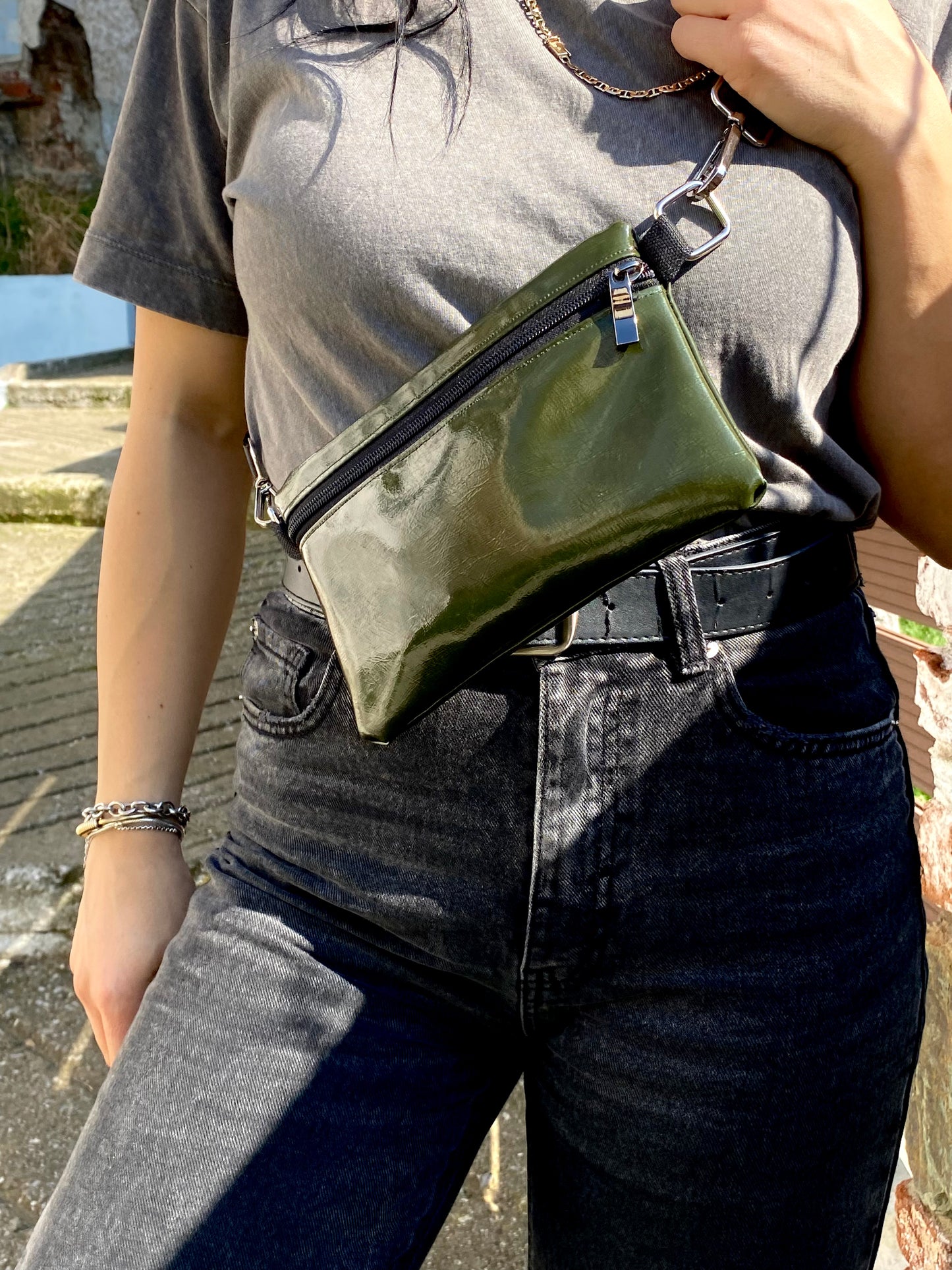 Green belt-bag