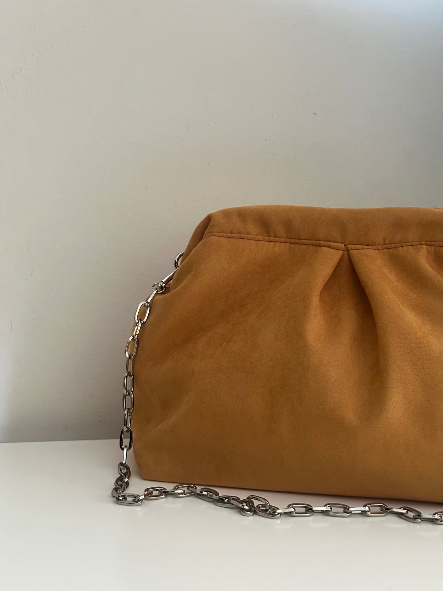 Clutch bag σουέτ κίτρινη-large