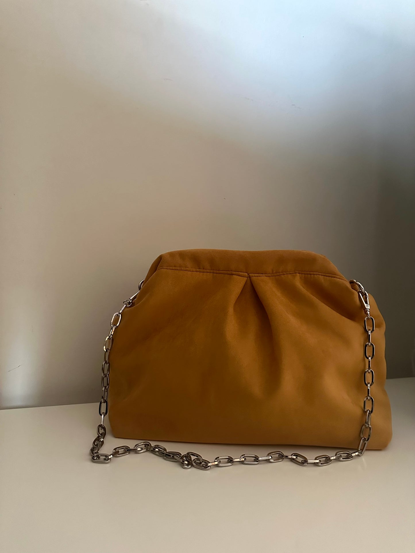 Clutch bag σουέτ κίτρινη-large