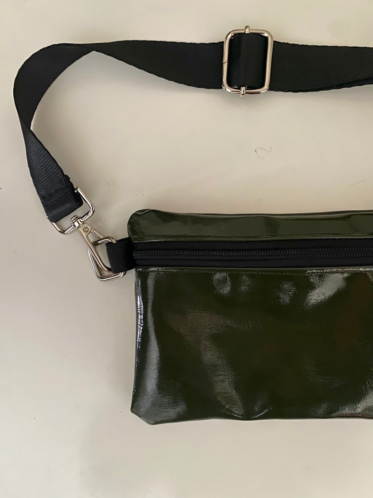 Green belt-bag