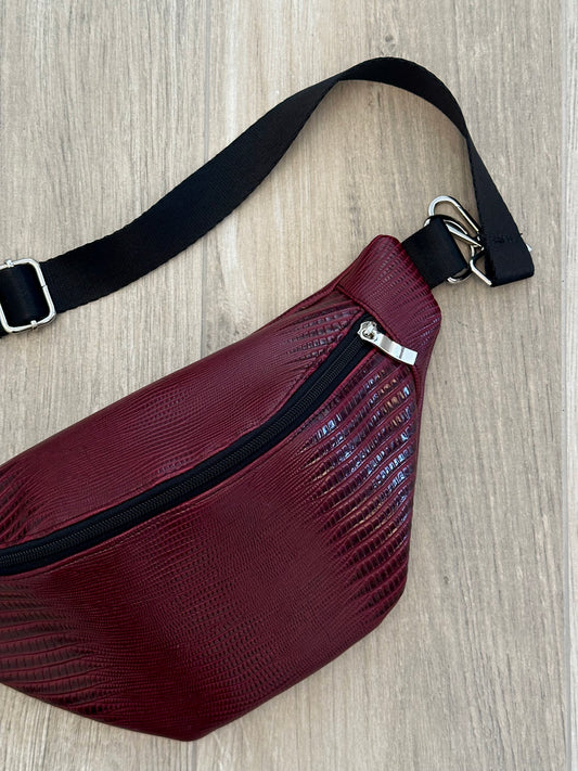Cross body bag-burgundy