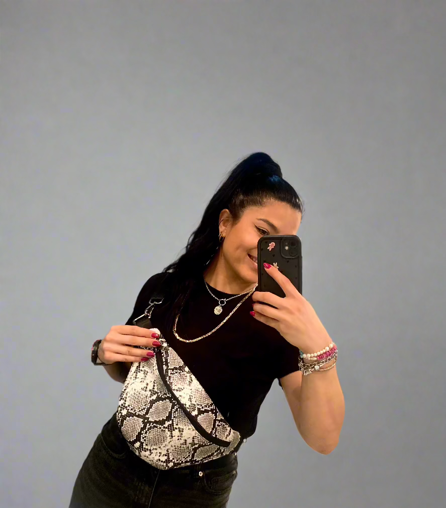 Cross body bag-snake print