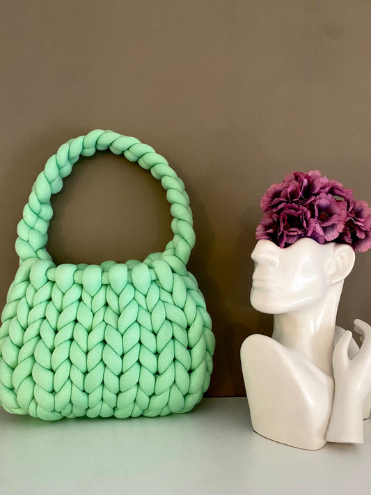 Mint marshmallow-medium