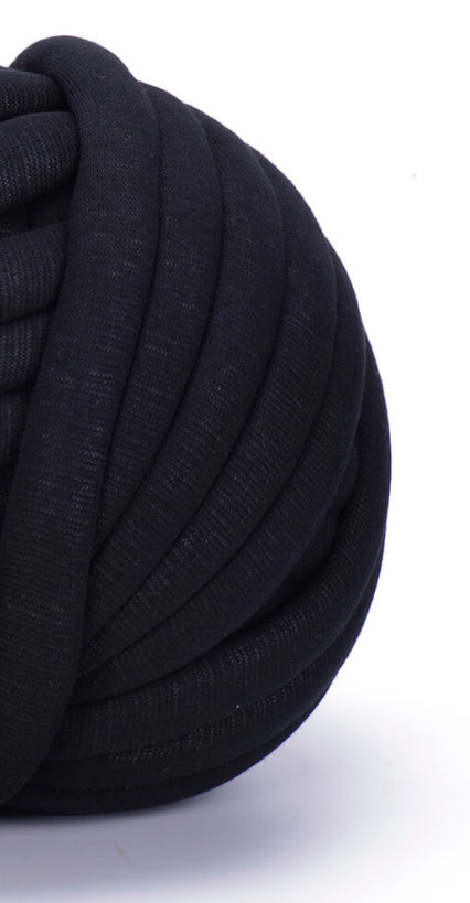 Khaleesi marshmallow bag with pearls