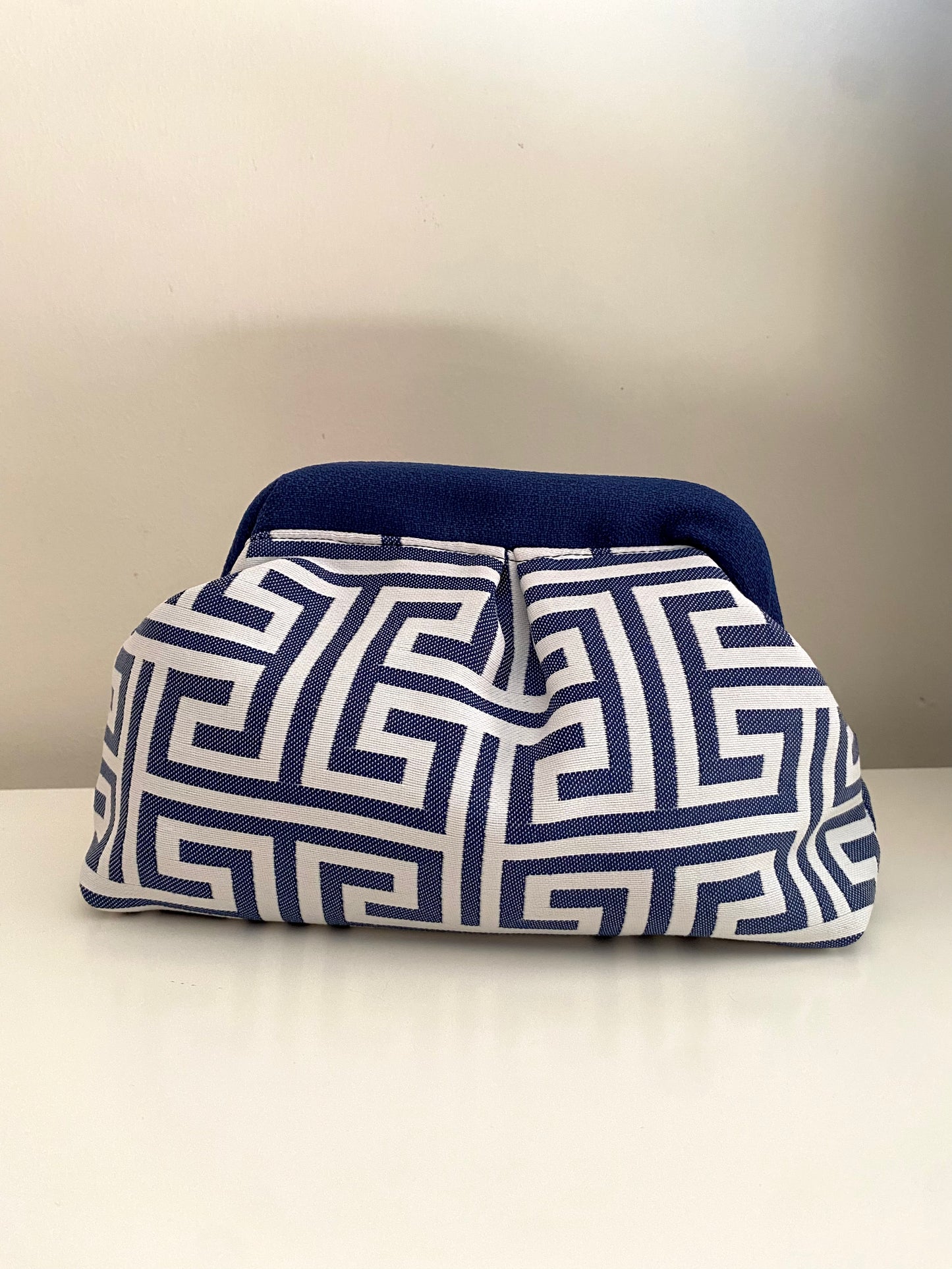 Meandros clutch bag-small